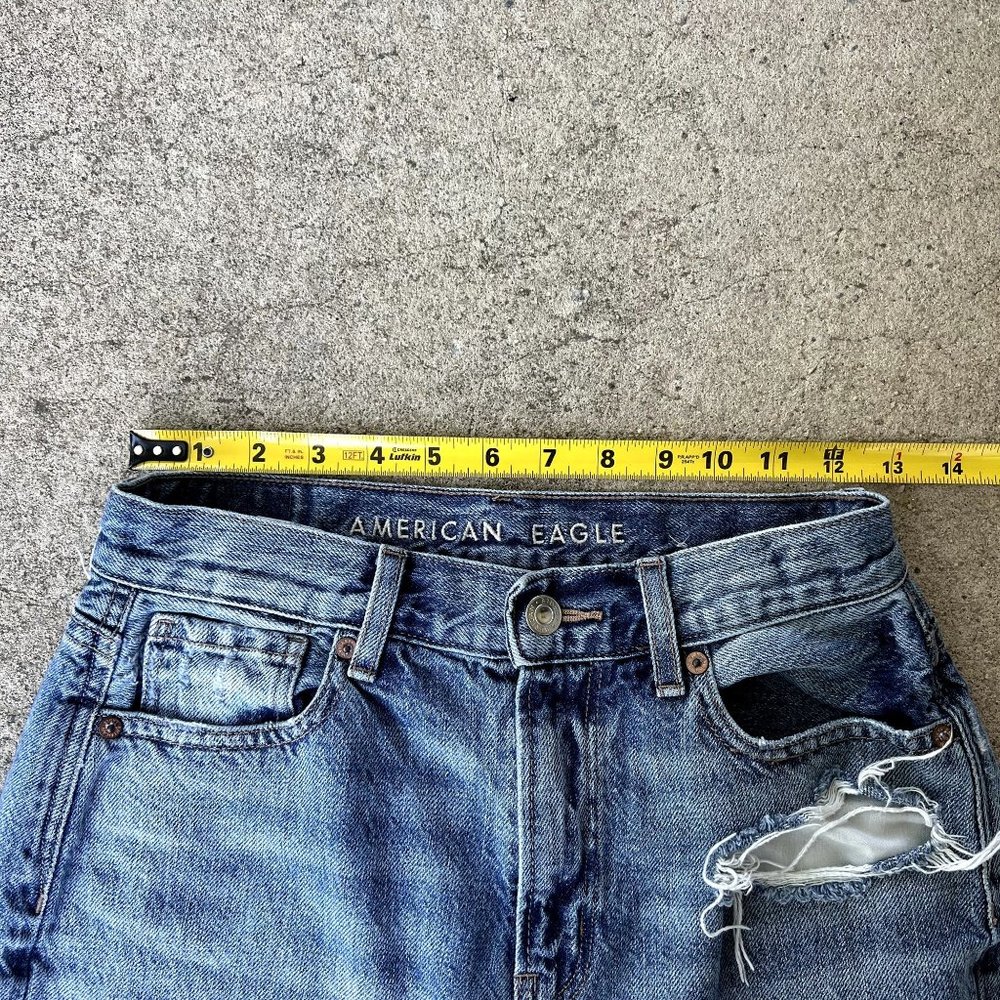 American Eagle AE Ripped Distressed Relaxed Mom Jean Daylight Destroy US 0 Reg - Picture 6 of 11